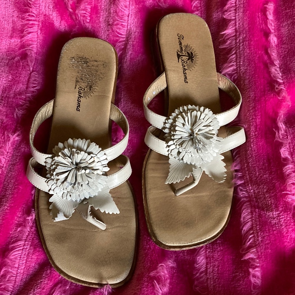 Tommy Bahama sandals